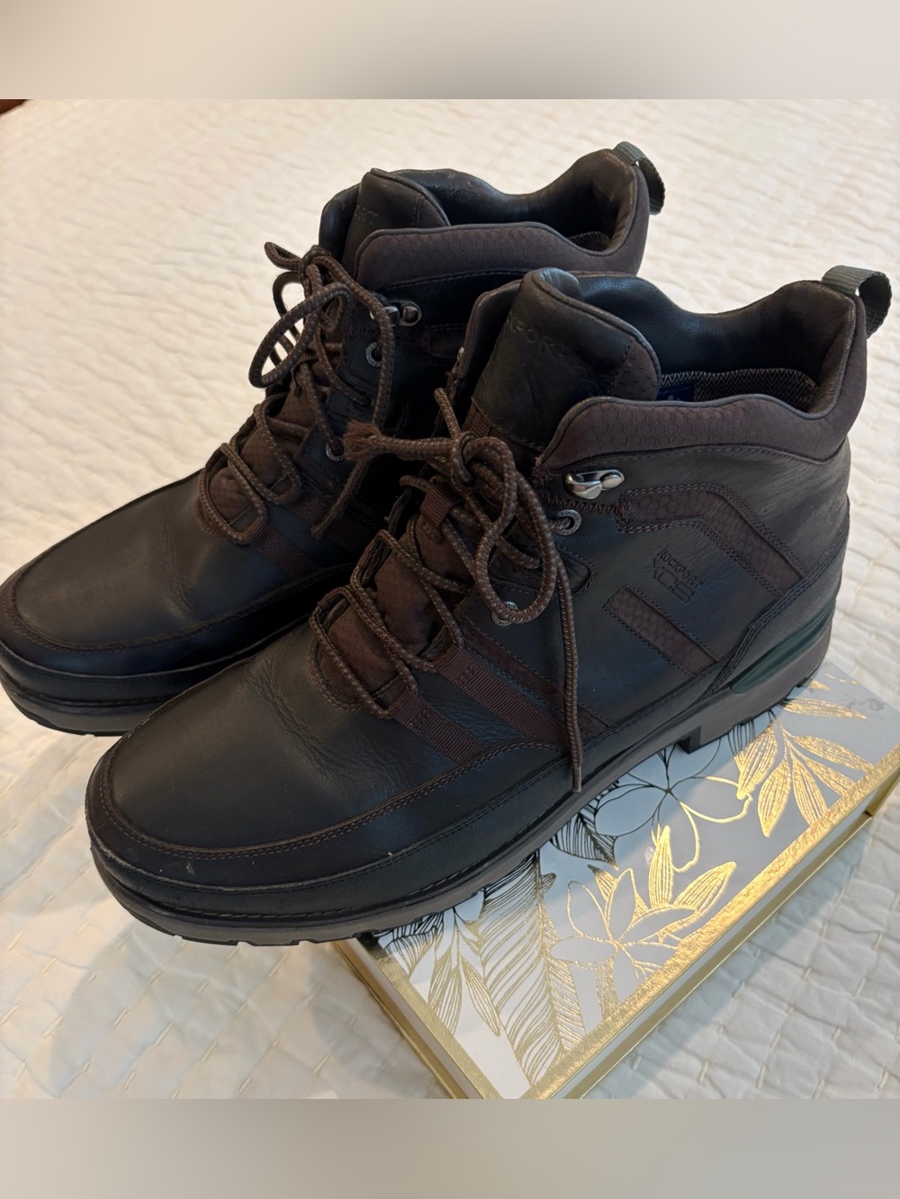 Rockport Total Motion Trek Umbwe Waterproof Hiking  Boot 
Men's size 14
Utility